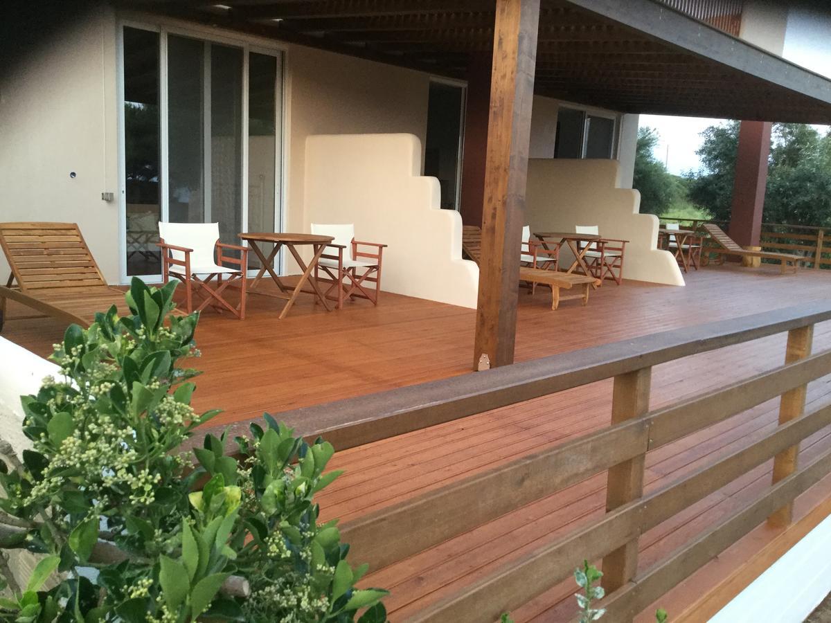 Artemis Suites Romanos  ภายนอก รูปภาพ
