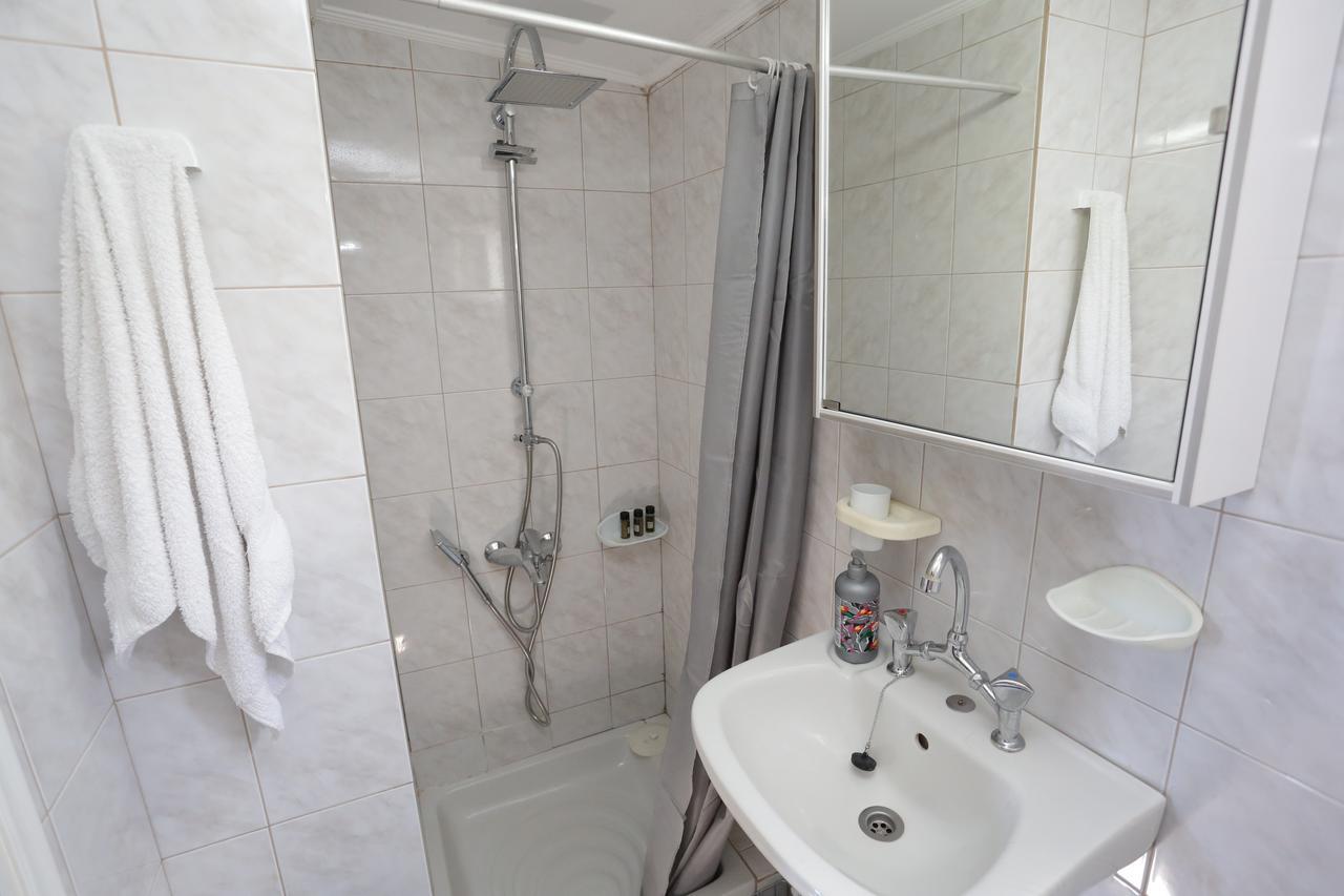 Artemis Suites Romanos  ภายนอก รูปภาพ