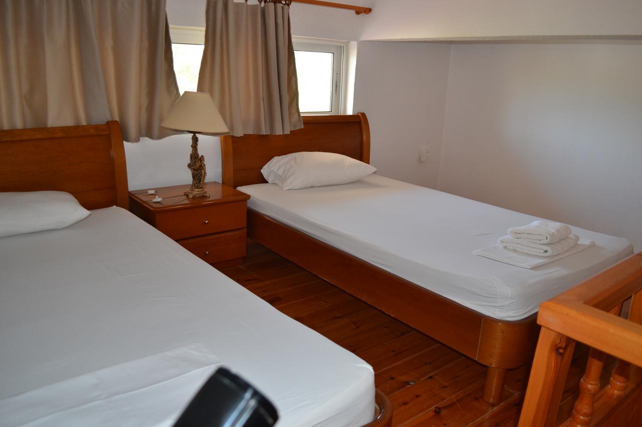 Artemis Suites Romanos  ภายนอก รูปภาพ