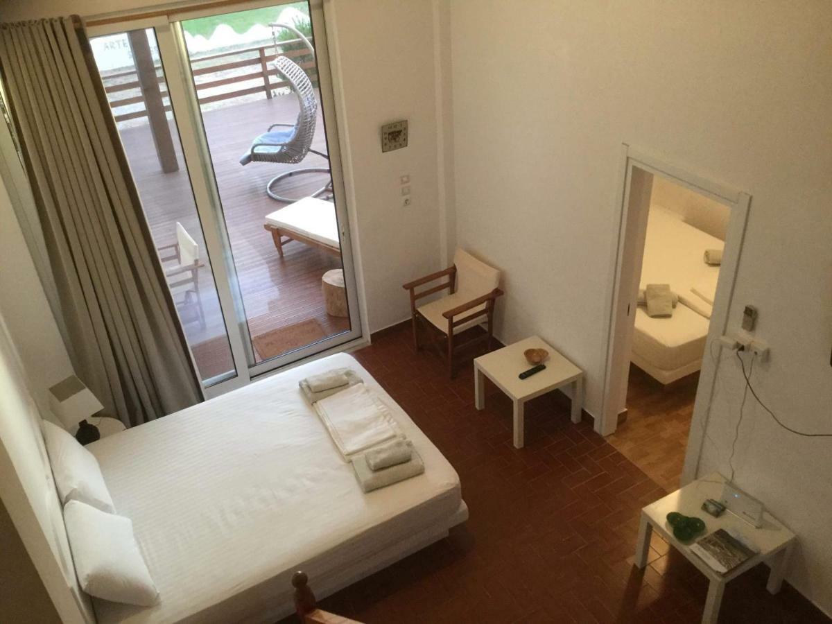 Artemis Suites Romanos  ภายนอก รูปภาพ