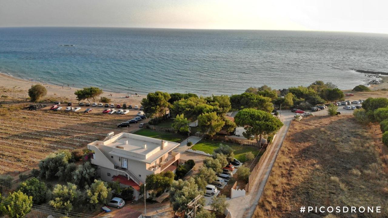 Artemis Suites Romanos  ภายนอก รูปภาพ